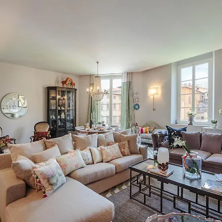 Modern Comfort With Terrace Inside